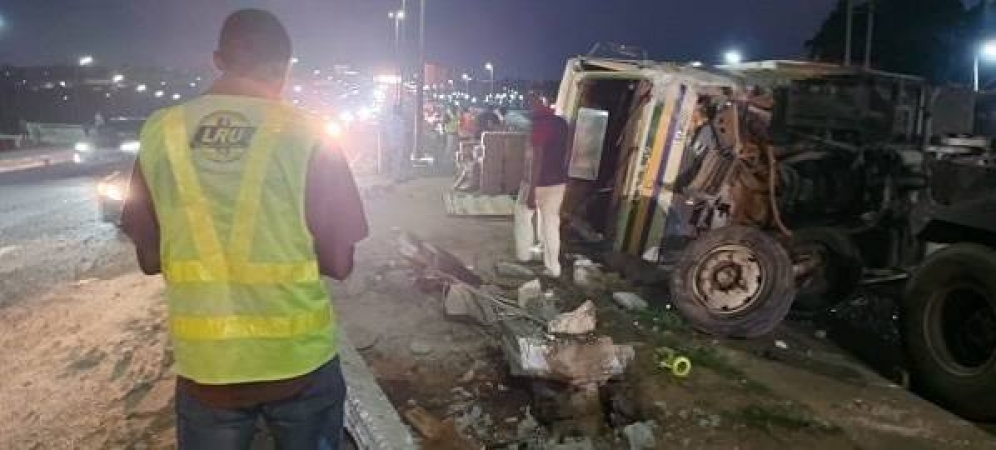 Two injured as container truck overturns, blocks Ikorodu road