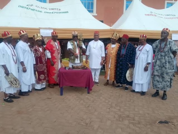 Anambra community abolishes sleeping with corpses, ends expensive burials