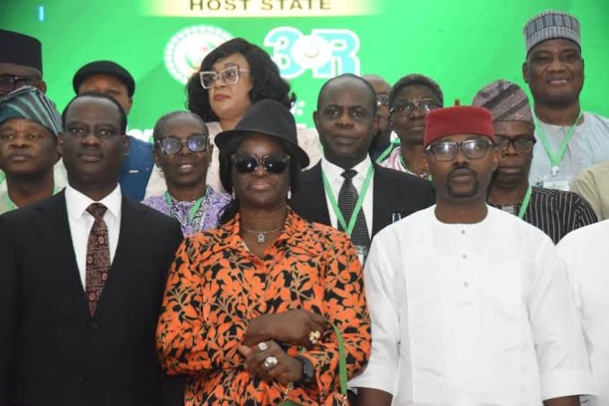 Uzodimma, Oyedele seek stronger fiscal federalism, economic diversification
