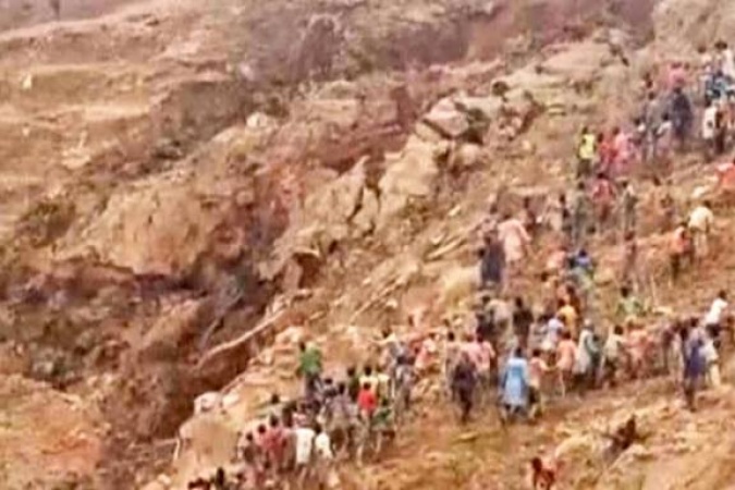 Central African Republic closes gold mine after collapse kills 49