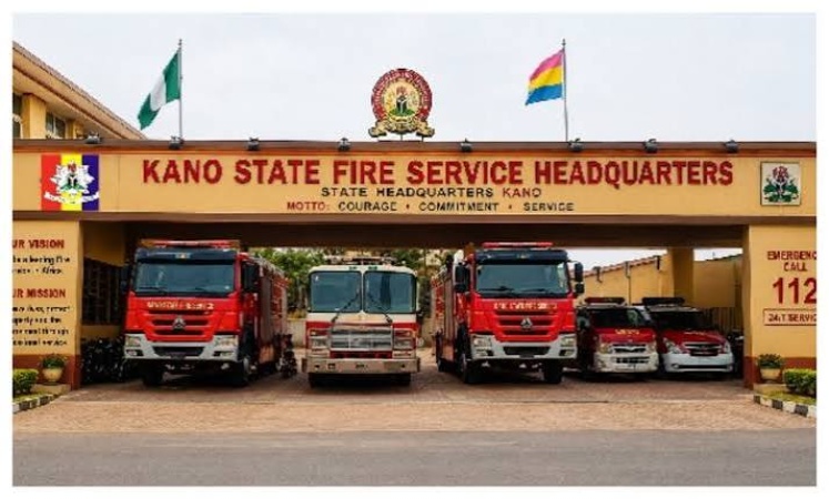Fire Service saves N400m property as blaze guts Kano’s Wapa market building