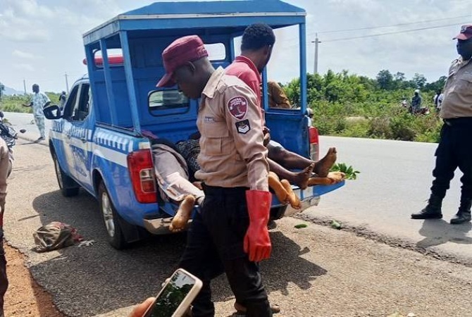 FRSC evacuates 15 to hospital after Kano – Zaria road crash