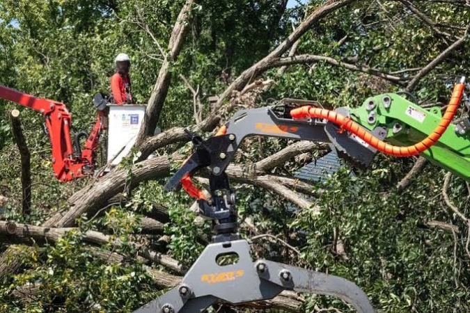 Thousands struggling without power in Indiana 12 days after severe storms
