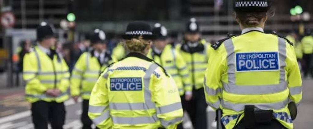 Two Nigerians detained in UK over cocaine trafficking