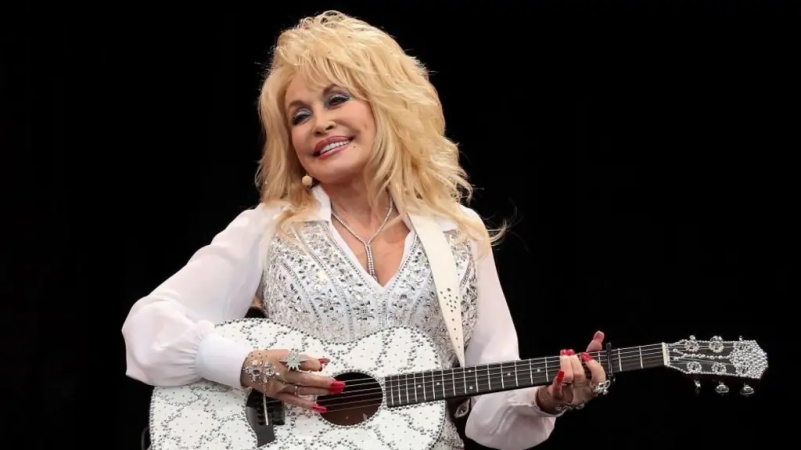 BREAKING: Music legend Dolly Parton is dead