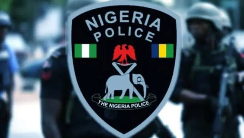 Police arrest 5 over alleged robbery, recover pistol in Niger