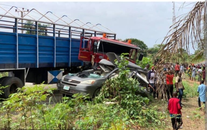 Trailer accident claims 10 lives in Niger, several others injured