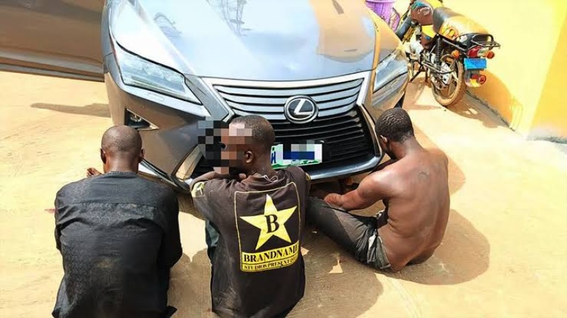 Oyo police bust trans-national crime syndicate, recover stolen vehicle