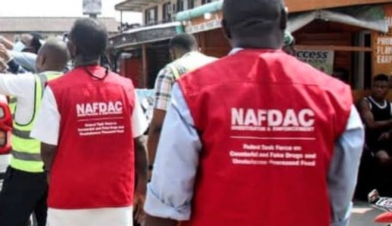 Sachet alcohol ban: Ogun traders lament losses as police, NAFDAC begin crackdown