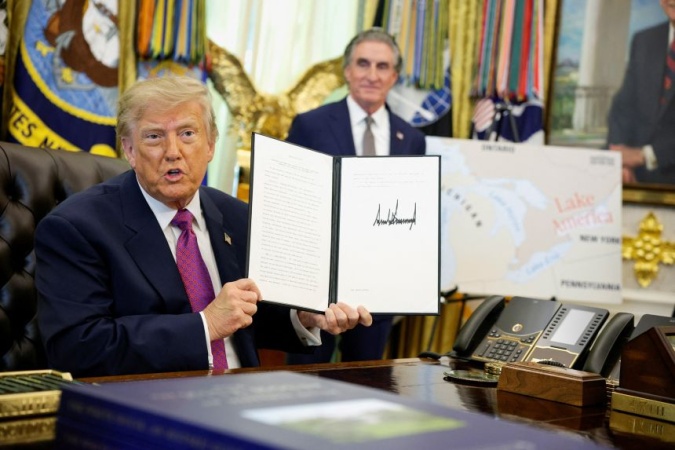 Canadian council considers changing street named after Trump to Taco Avenue