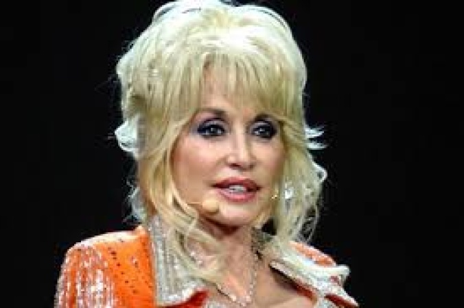 US state moves to rename airport after Dolly Parton
