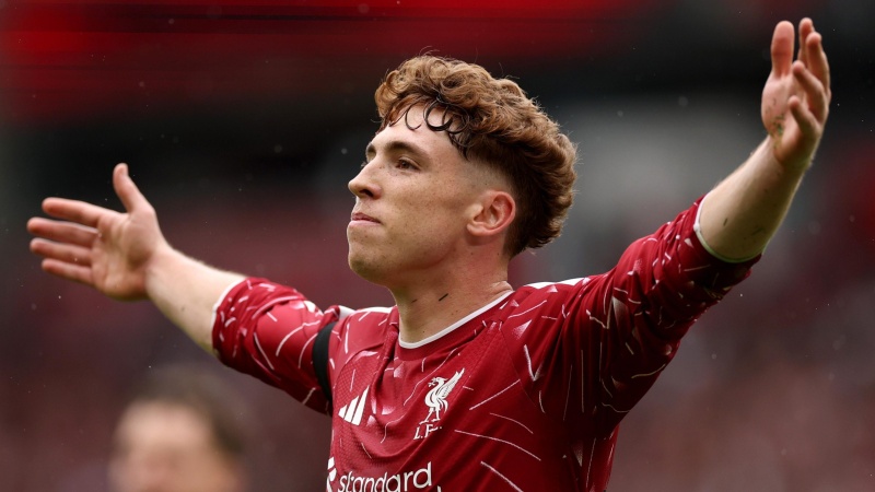Munoz rescues point for Liverpool at home to Forest