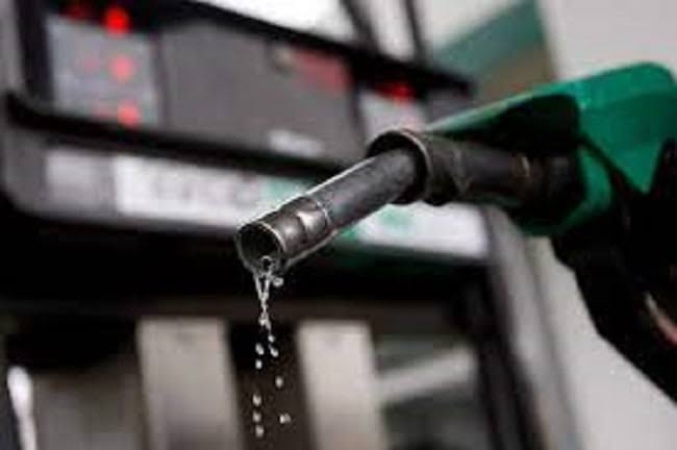 Despite fuel subsidy removal, FG struggles to implement budgets, experts lament