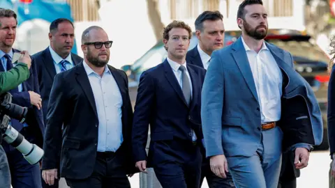 US states call for big changes to Instagram and Facebook as Meta child privacy trial begins