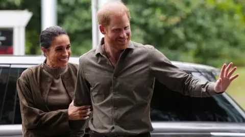 Prince Harry and Meghan moving back to UK later this month