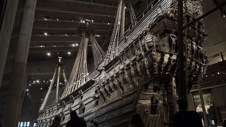US federal judge blocks auction of more than 100 Titanic artifacts