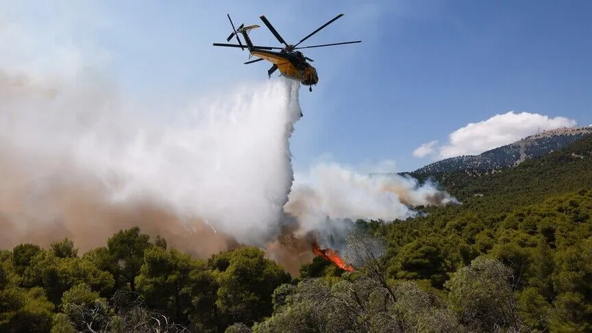 2 crew members killed as 2 firefighting helicopters collide battling Greece wildfire