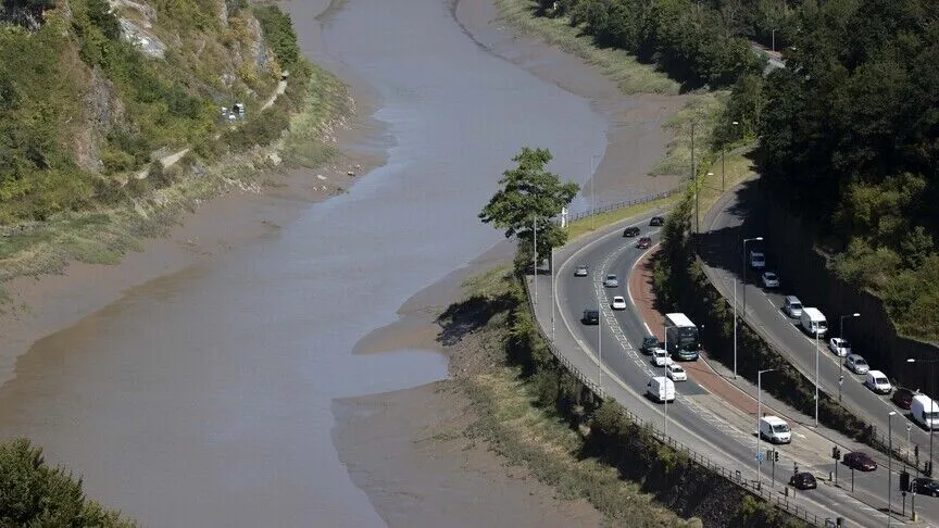 UK planners warn water restrictions could be extended to more businesses amid drought