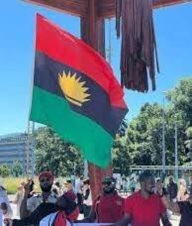 Troops arrest suspected IPOB member waving Biafra flag in Abia