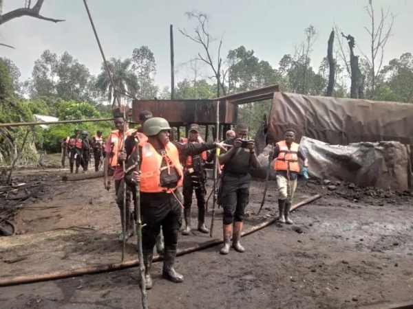 Navy dismantles illegal refining sites in Rivers, recovers 33,000ltrs of AGO