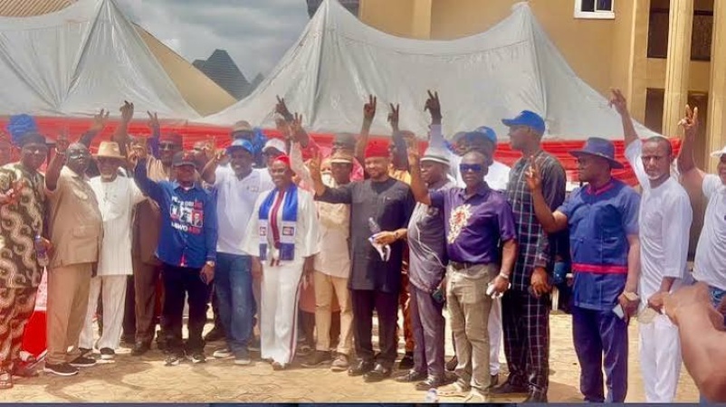Over 500 APC Members Defect to NDC in Delta North
