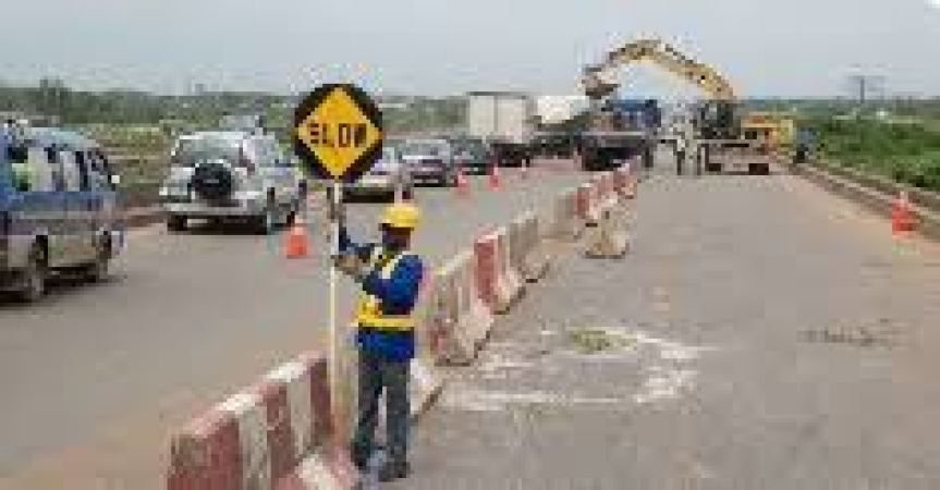 Kara Bridge repairs: Motorists, commuters groan on Lagos-Ibadan expressway