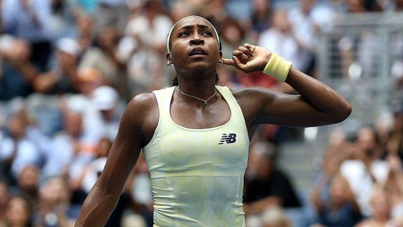 Gauff saves match points to set up Rybakina semi-final