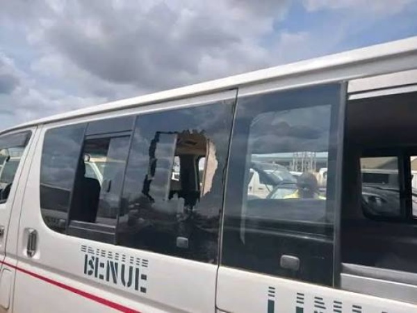 Irate youths destroy seven Benue links vehicles