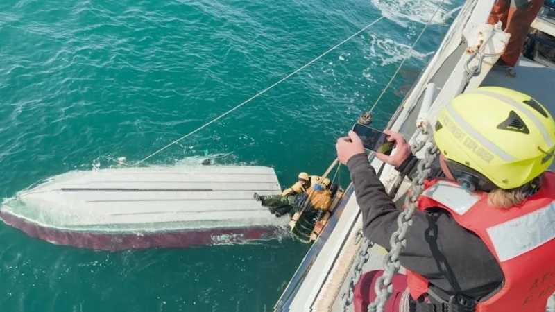 Teen boy rescued after days adrift in Alaskan waters