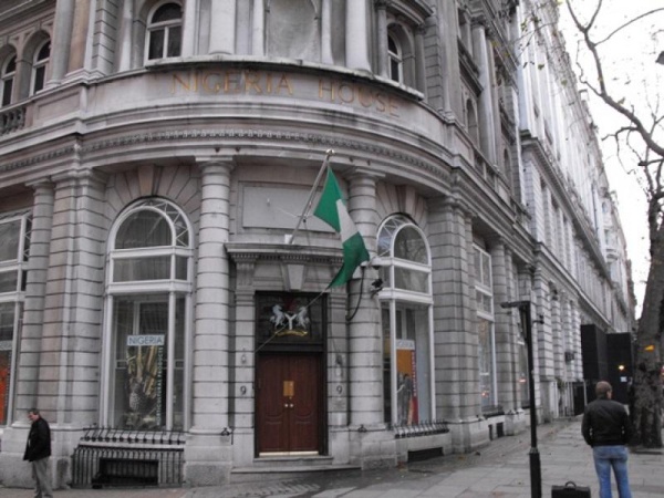 Nigeria High Commission Refunds £50 After UK Passport Applicants Protest £70 Fee