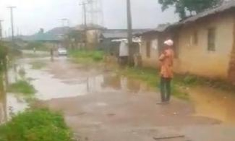 Residents beg Raji, Tobun to fix damaged Epe roads