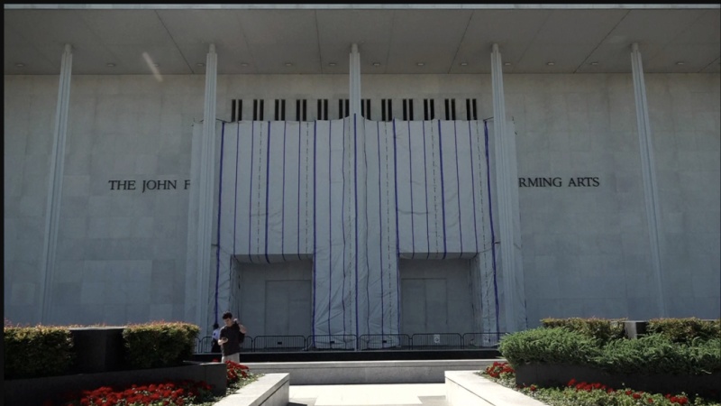 Kennedy Center board votes to close for renovations after chaotic call with Trump