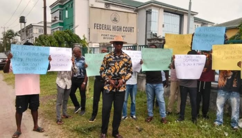 Workers groan as army, boat owners seek settlement over 33 months unpaid rental services