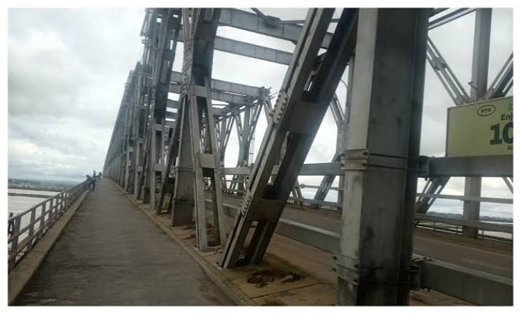Niger Bridge Closure: Businessman, couple die in Onitsha boat mishap