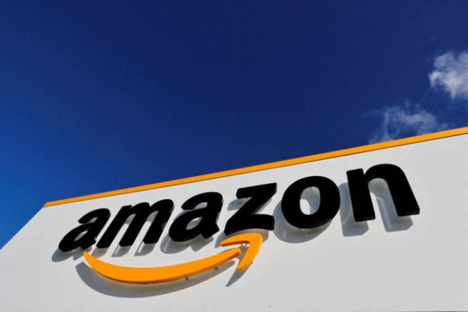 Amazon increases minimum hourly pay for US operations workers to $20