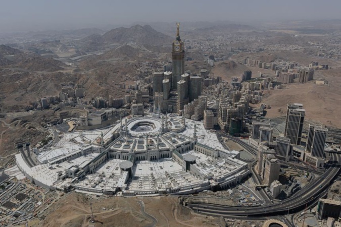 Saudi Arabia accuses Houthis of ‘red line’ attack on Mecca as rebels face outrage from Muslim world