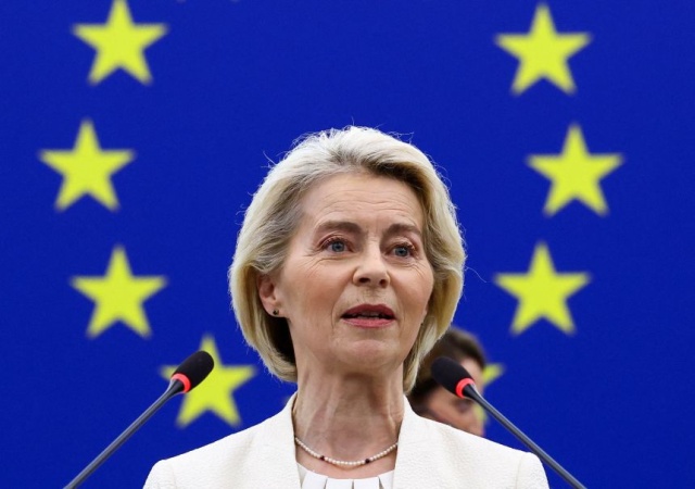 EU announces plan to ban social media for under 13s