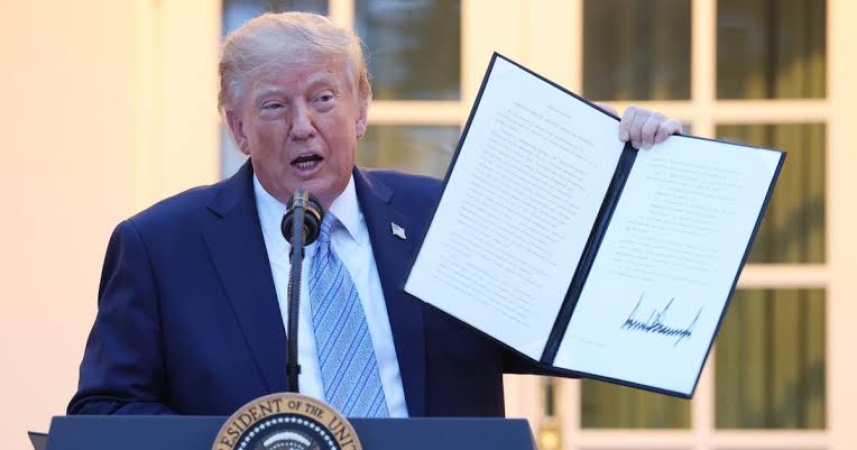 US court blocks Trump's plan to deport migrants to third countries