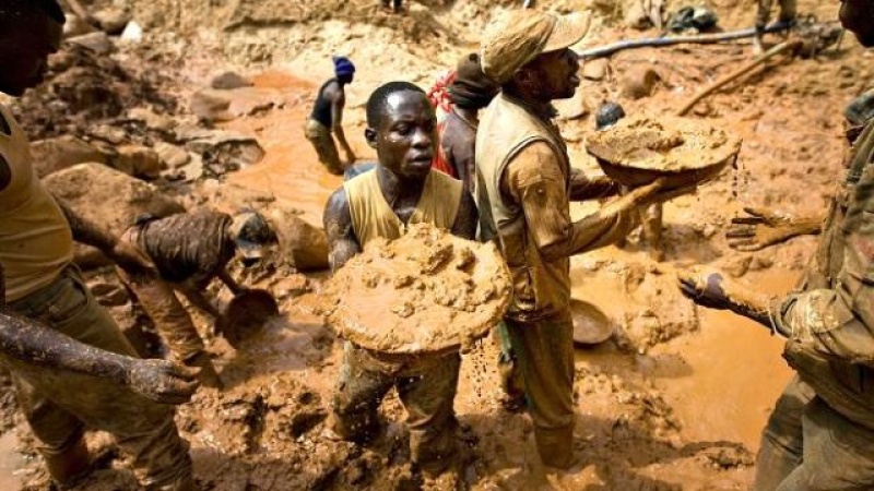 ‘We are ready to die here,’ miners return to site