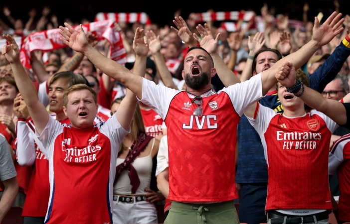 Britain has banned beer in soccer stands for over 40 years. Is that about to change?