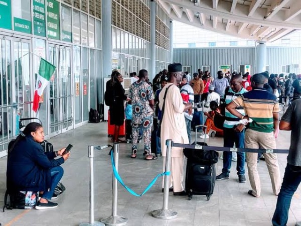 NCAA data: Row over endless flight delays, cancellations