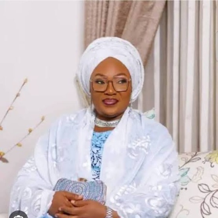 Ogun indigenes in Enugu host PDP deputy gov. candidate, vow to vote out APC