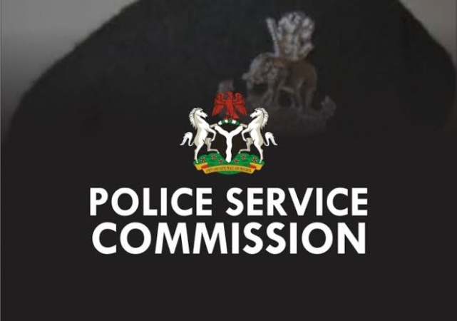 Court halts reinstatement of 455 retired policemen