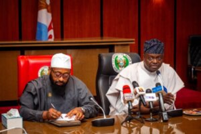 APC donates N52m to families of 37 dead miners in Niger