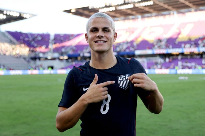 The rise of a new soccer star: Who is US teenager Cavan Sullivan?