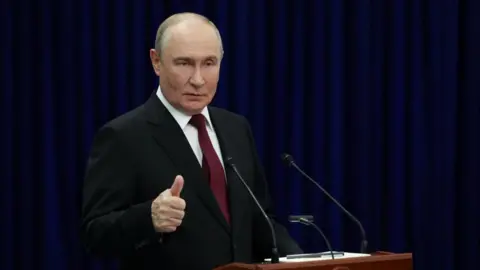 Rosenberg: Putin's veiled threat to UK part of Russia's campaign against West