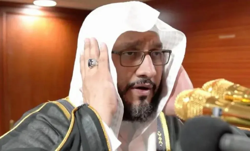Makkah Grand Mosque muezzin dies after final call to prayer