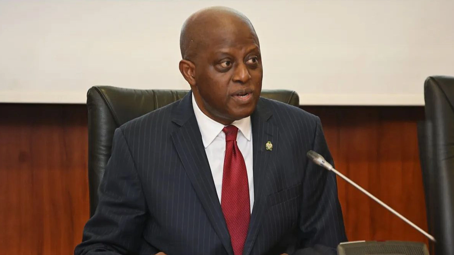 Cash outside banks falls to N4.8 trillion, lowest in eight months