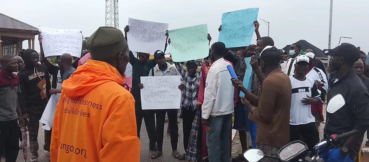 Commuters stranded as residents protest renewed attacks in Niger
