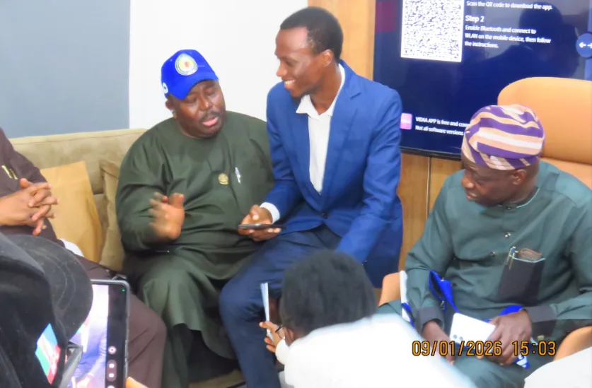 Why Oyo student sat on APC gov candidate’s lap — Campaign team